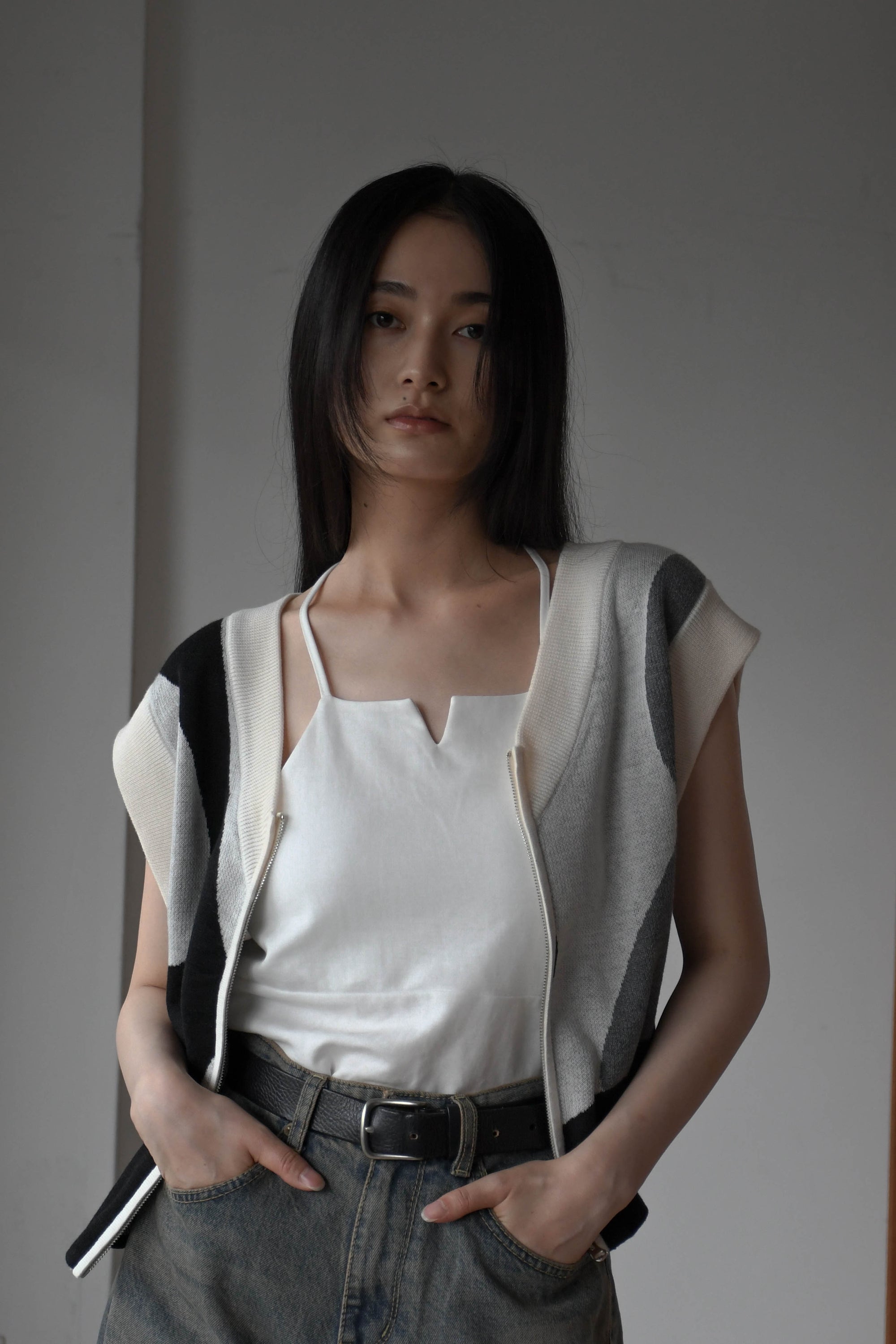 nuance zip vest