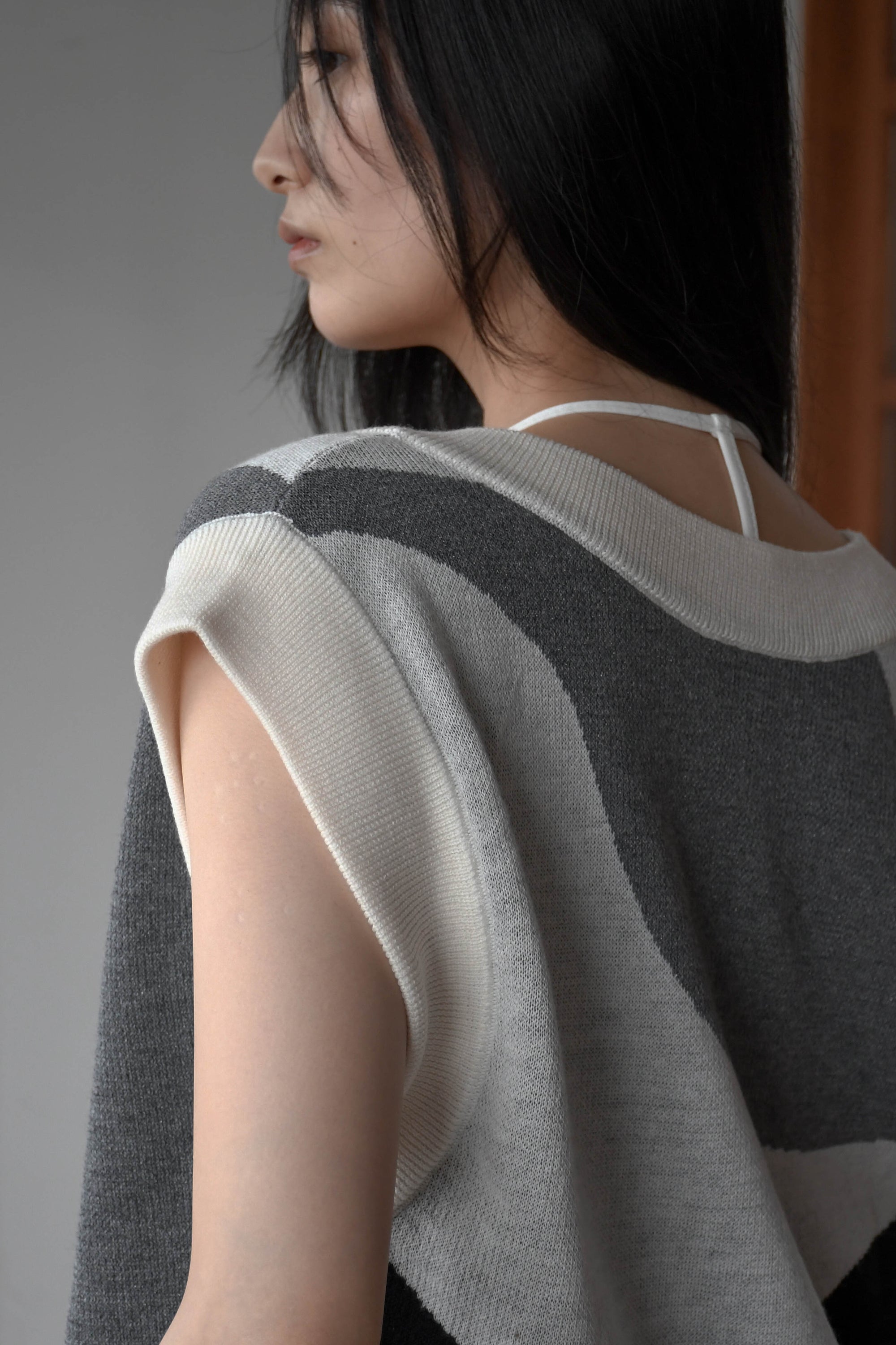 nuance zip vest